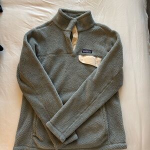 Patagonia Gray Sweater. Size M